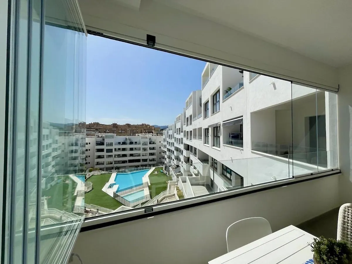 アパート Downtown Estepona, Pool And Beach